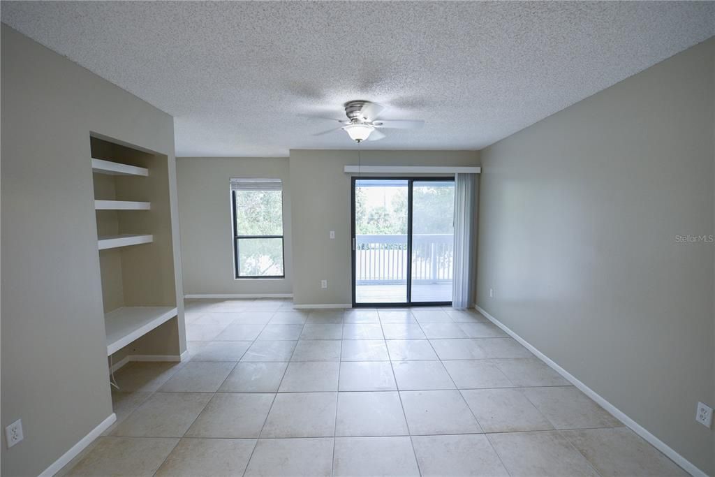 For Rent: $1,500 (2 beds, 2 baths, 898 Square Feet)