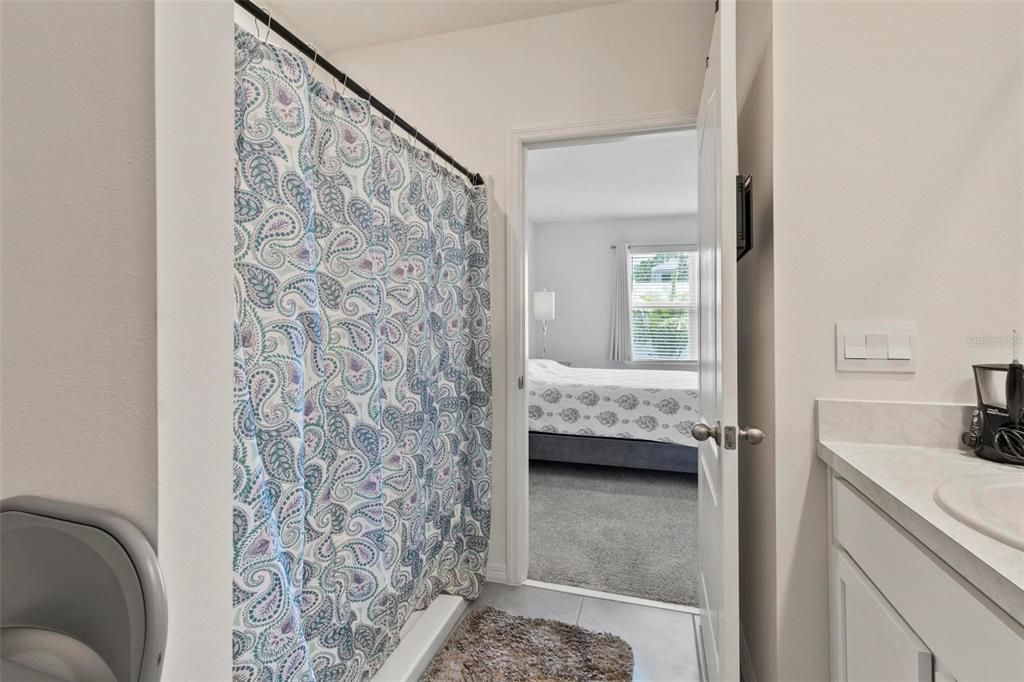 For Sale: $315,000 (3 beds, 2 baths, 1504 Square Feet)