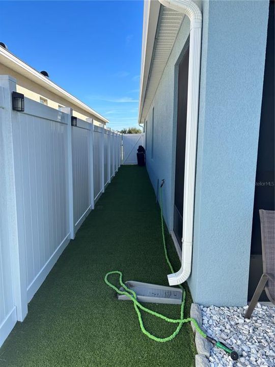 For Sale: $315,000 (3 beds, 2 baths, 1504 Square Feet)