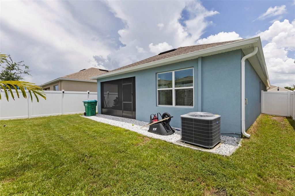 For Sale: $315,000 (3 beds, 2 baths, 1504 Square Feet)