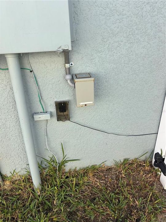 For Sale: $315,000 (3 beds, 2 baths, 1504 Square Feet)