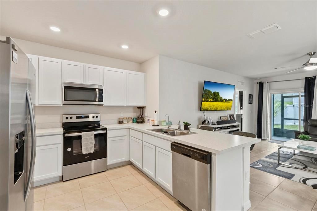 For Sale: $315,000 (3 beds, 2 baths, 1504 Square Feet)