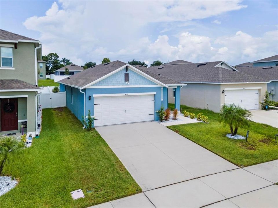 For Sale: $315,000 (3 beds, 2 baths, 1504 Square Feet)