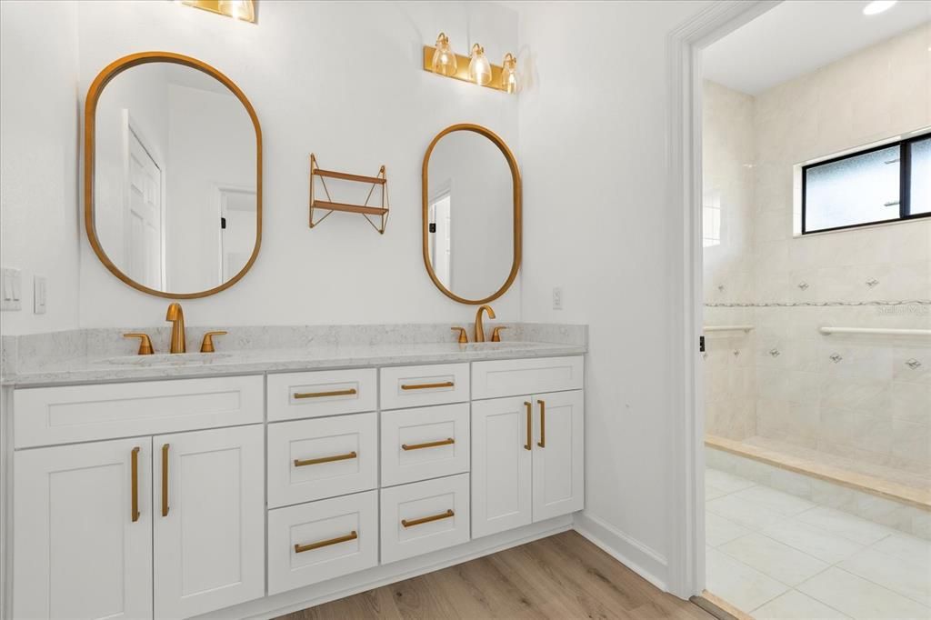 For Sale: $449,000 (3 beds, 2 baths, 1616 Square Feet)