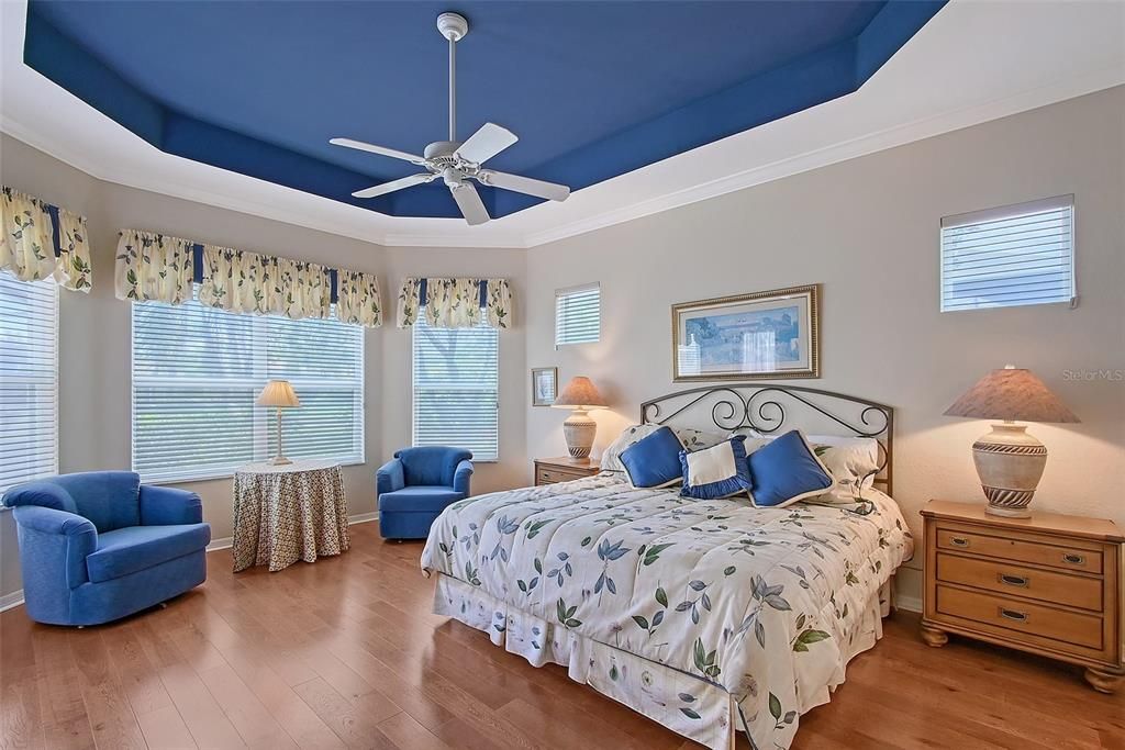 For Sale: $750,000 (2 beds, 2 baths, 2146 Square Feet)