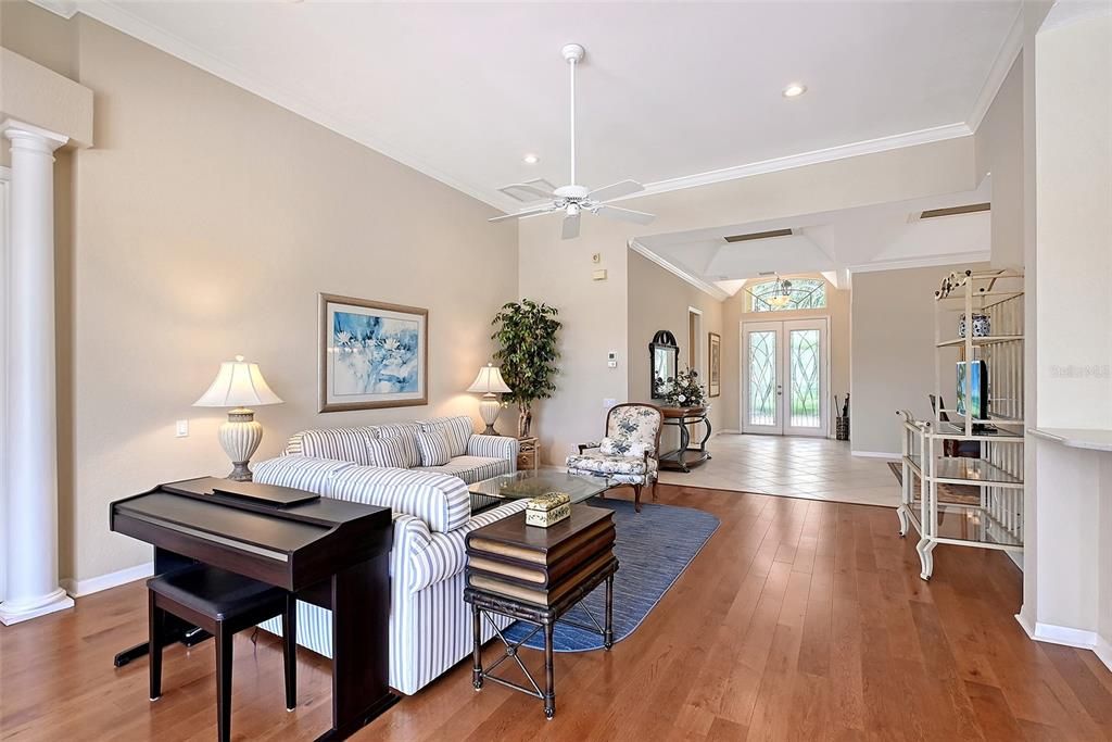 For Sale: $750,000 (2 beds, 2 baths, 2146 Square Feet)