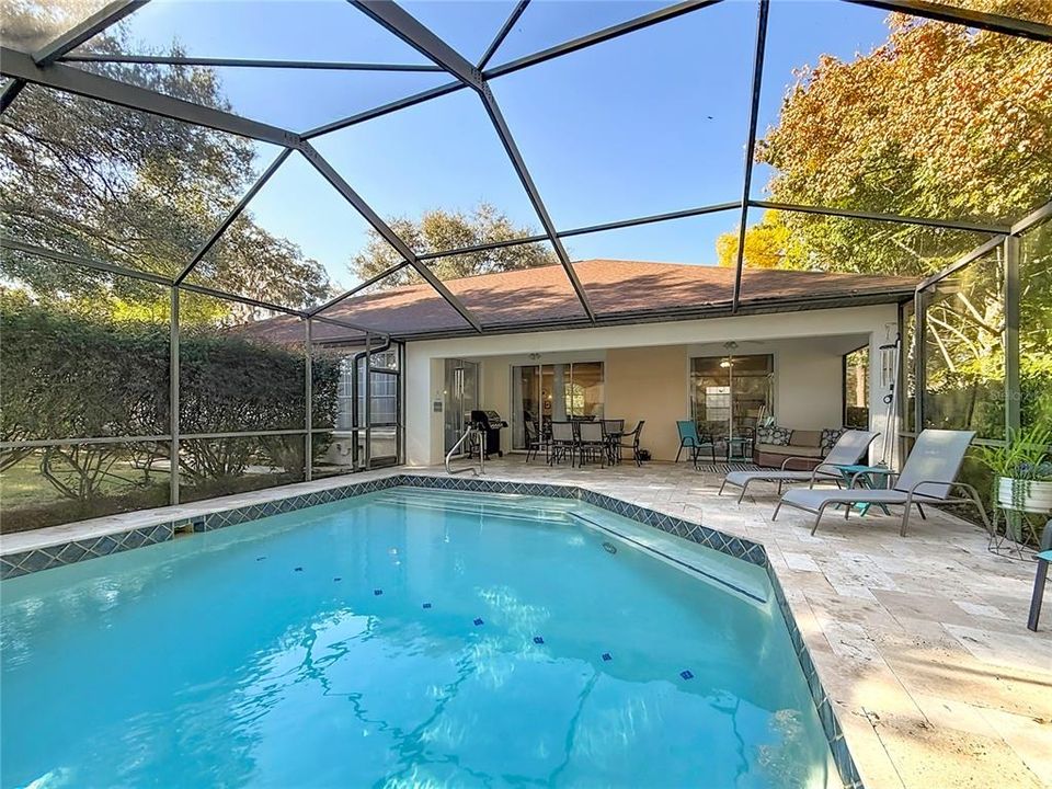 待售: $375,000 (3 贝兹, 2 浴室, 2047 平方英尺)