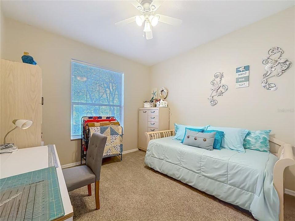 待售: $375,000 (3 贝兹, 2 浴室, 2047 平方英尺)