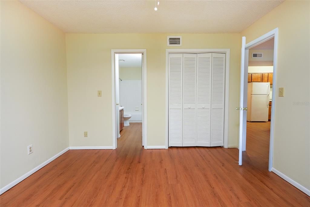 На продажу: $1,800,000 (10 спален, 0 ванн, 15750 Квадратных фут)