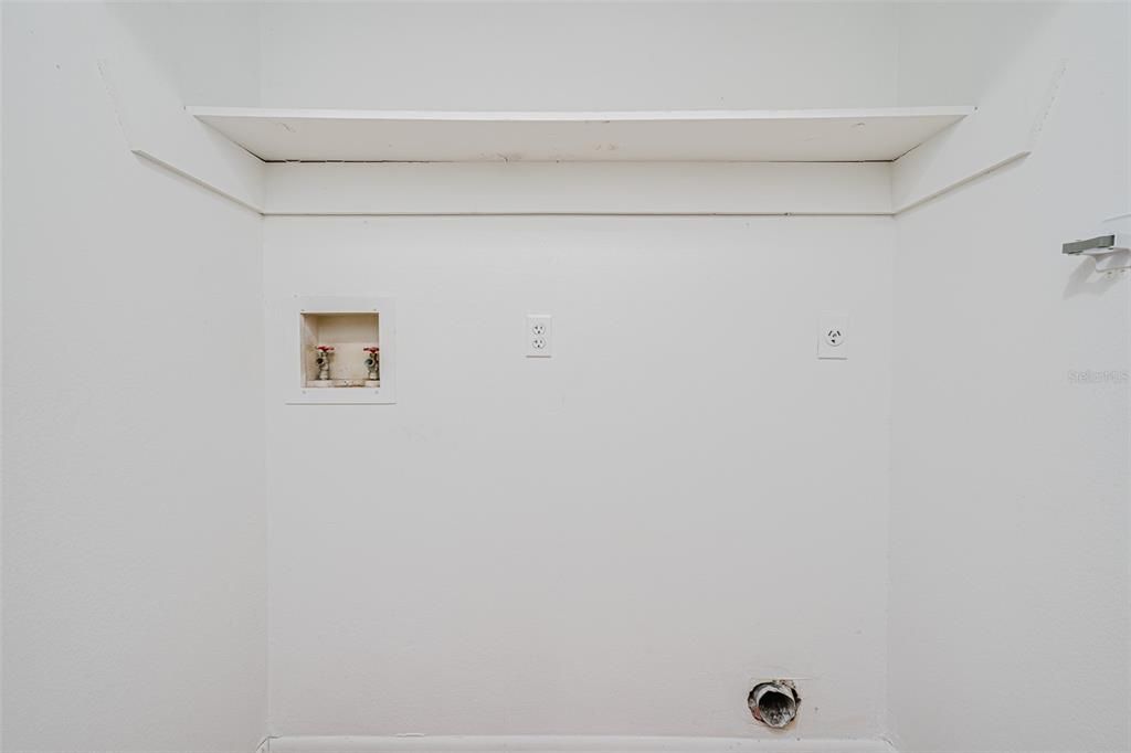 На продажу: $1,800,000 (10 спален, 0 ванн, 15750 Квадратных фут)