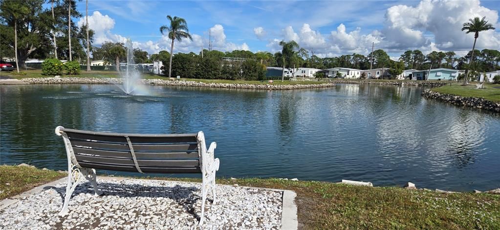 For Sale: $159,900 (2 beds, 2 baths, 1031 Square Feet)