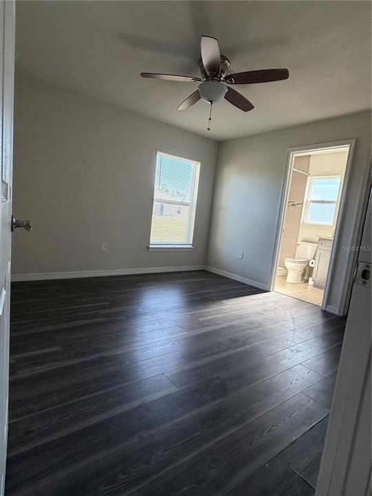 待售: $235,000 (3 贝兹, 2 浴室, 1334 平方英尺)