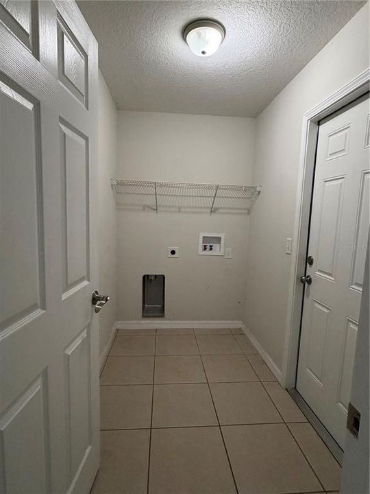 待售: $235,000 (3 贝兹, 2 浴室, 1334 平方英尺)