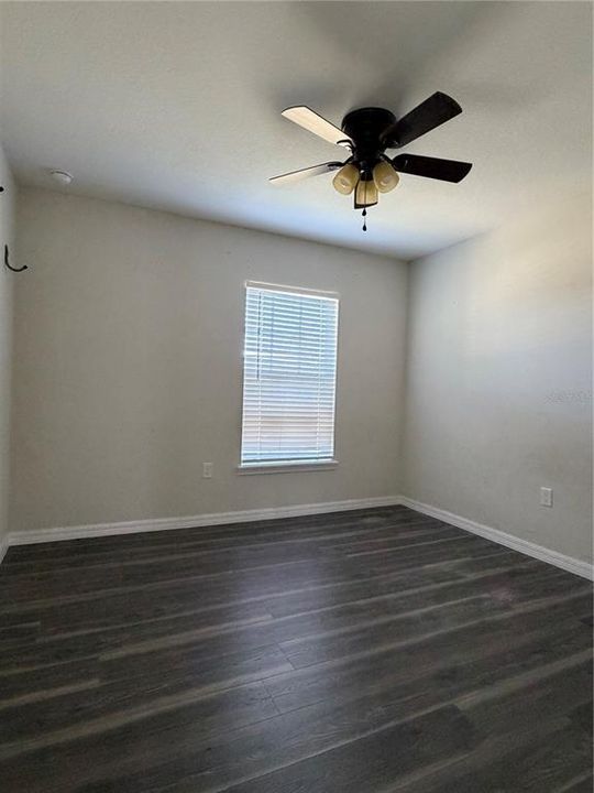 待售: $235,000 (3 贝兹, 2 浴室, 1334 平方英尺)