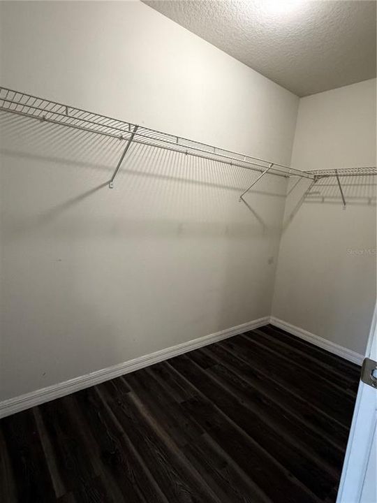 待售: $235,000 (3 贝兹, 2 浴室, 1334 平方英尺)