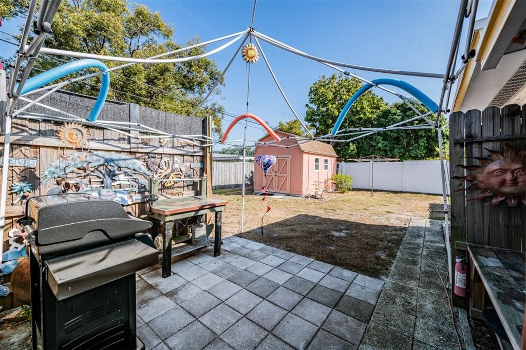 For Sale: $295,000 (2 beds, 1 baths, 900 Square Feet)