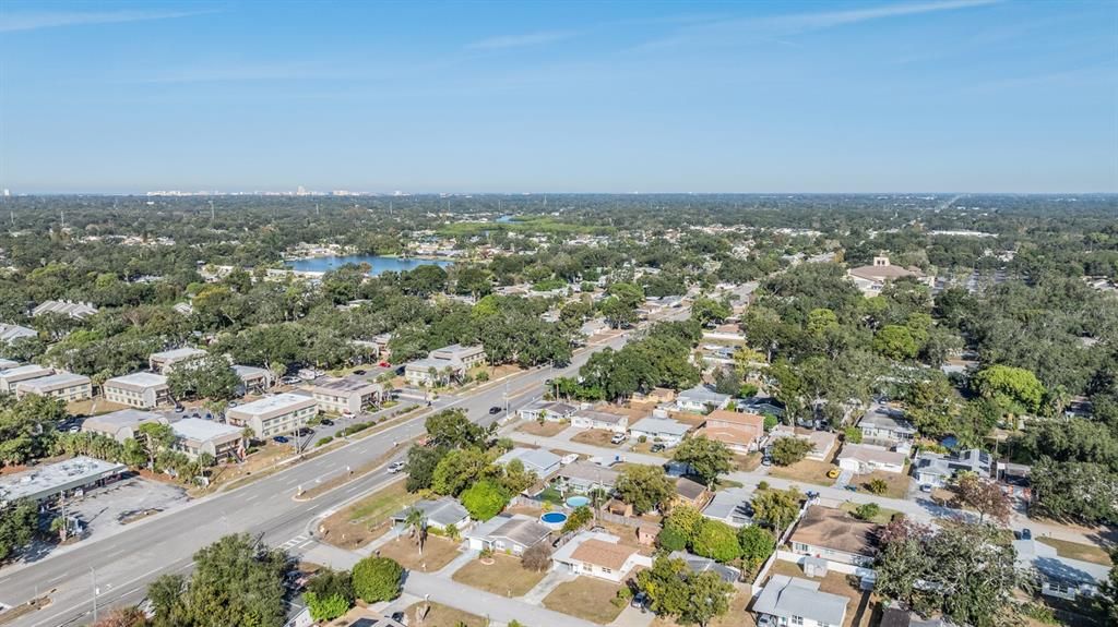 For Sale: $295,000 (2 beds, 1 baths, 900 Square Feet)