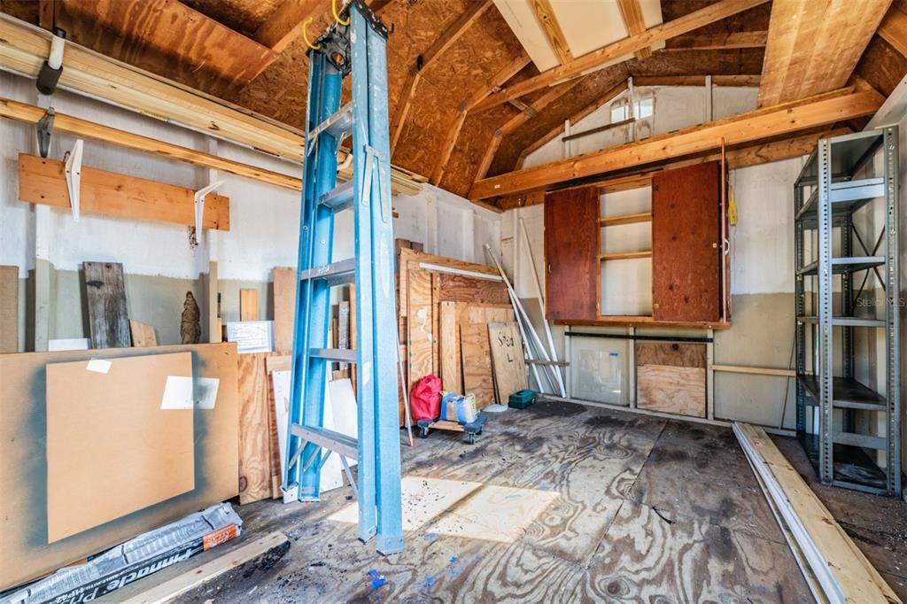 For Sale: $295,000 (2 beds, 1 baths, 900 Square Feet)