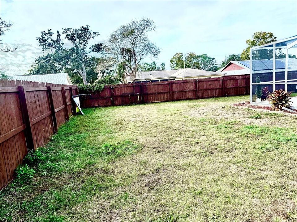 For Sale: $279,900 (2 beds, 2 baths, 1143 Square Feet)