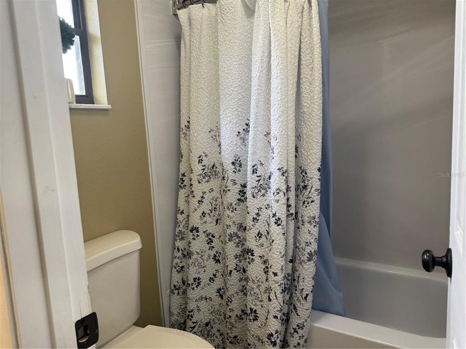 For Sale: $279,900 (2 beds, 2 baths, 1143 Square Feet)