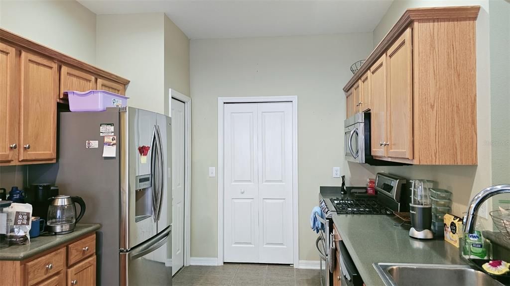 На продажу: $350,000 (3 спален, 2 ванн, 1557 Квадратных фут)