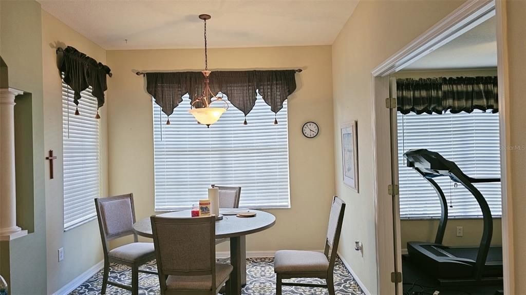 На продажу: $350,000 (3 спален, 2 ванн, 1557 Квадратных фут)