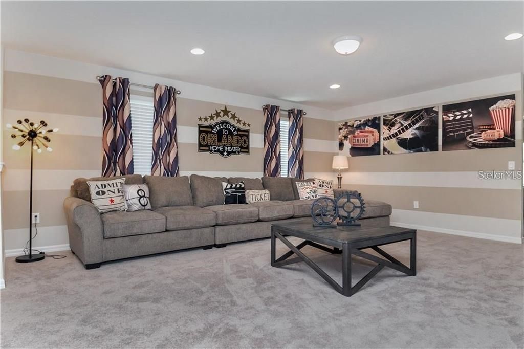 For Sale: $599,000 (7 beds, 5 baths, 3314 Square Feet)