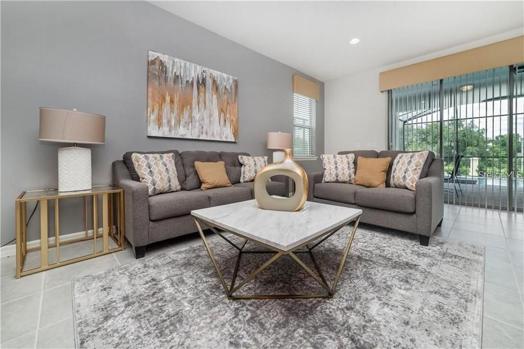 For Sale: $599,000 (7 beds, 5 baths, 3314 Square Feet)