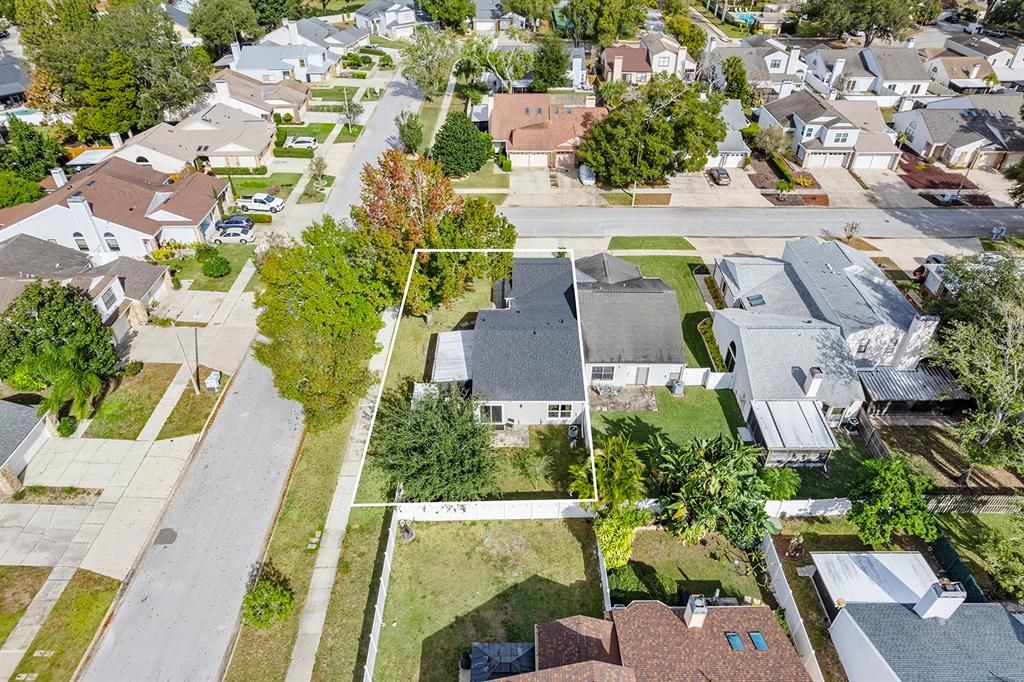 For Sale: $299,990 (2 beds, 2 baths, 1162 Square Feet)