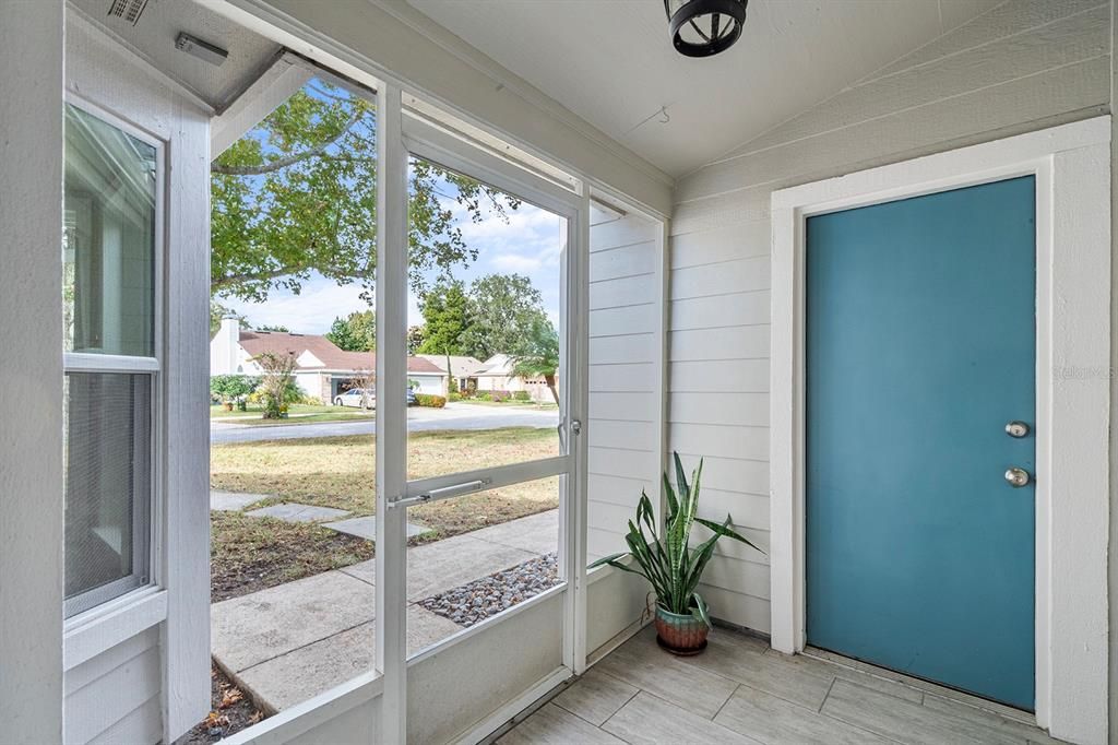 For Sale: $299,990 (2 beds, 2 baths, 1162 Square Feet)