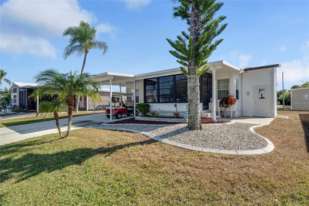 На продажу: $129,900 (2 спален, 2 ванн, 972 Квадратных фут)