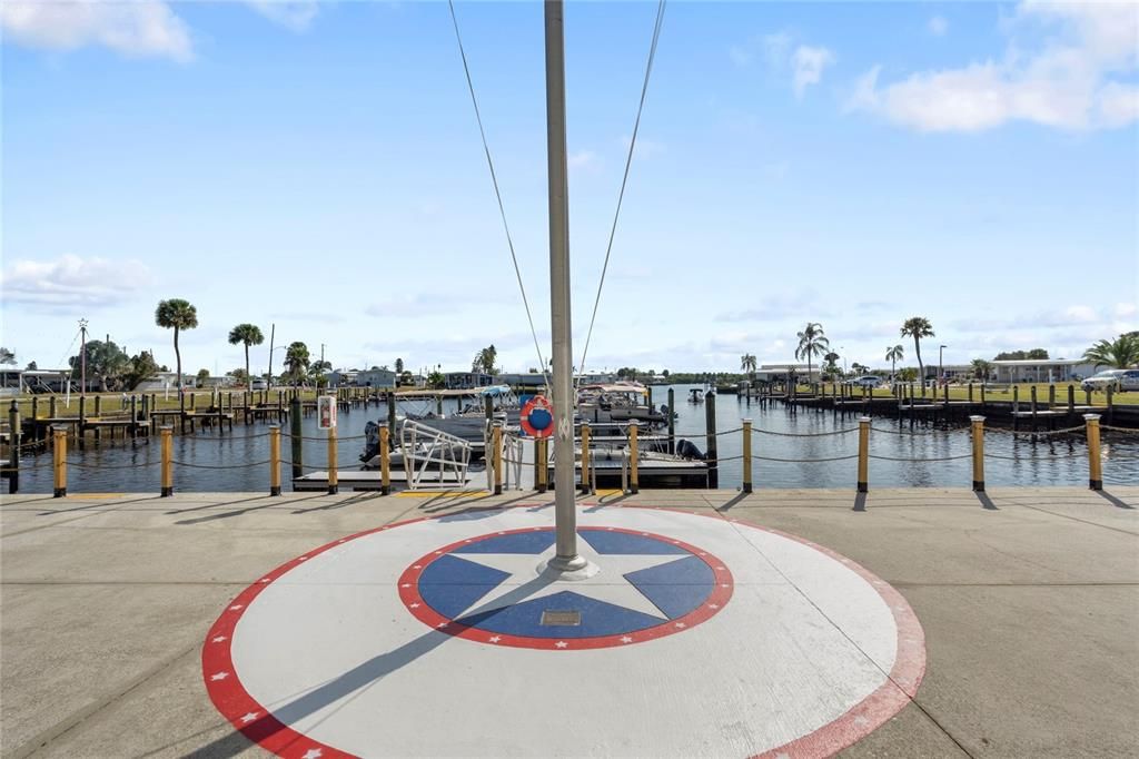 На продажу: $129,900 (2 спален, 2 ванн, 972 Квадратных фут)