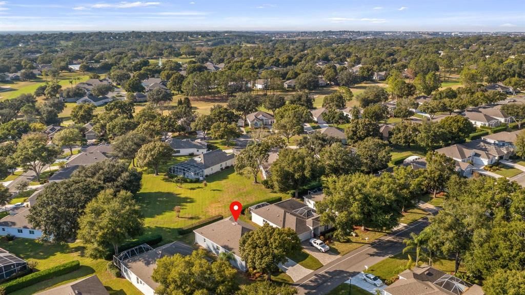 For Sale: $387,900 (2 beds, 2 baths, 1975 Square Feet)