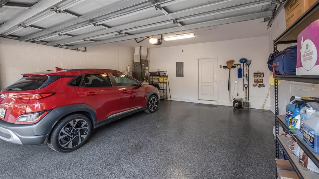 For Sale: $387,900 (2 beds, 2 baths, 1975 Square Feet)