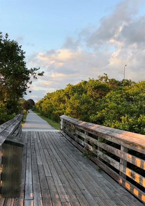 待售: $16,900 (0.23 acres)