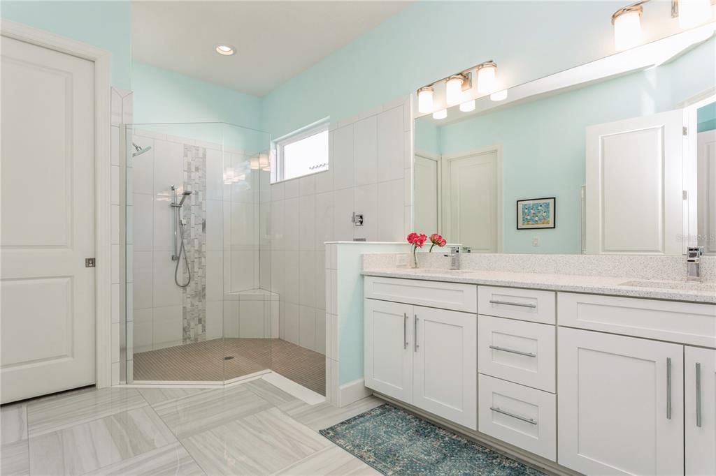 For Sale: $699,500 (2 beds, 2 baths, 2091 Square Feet)