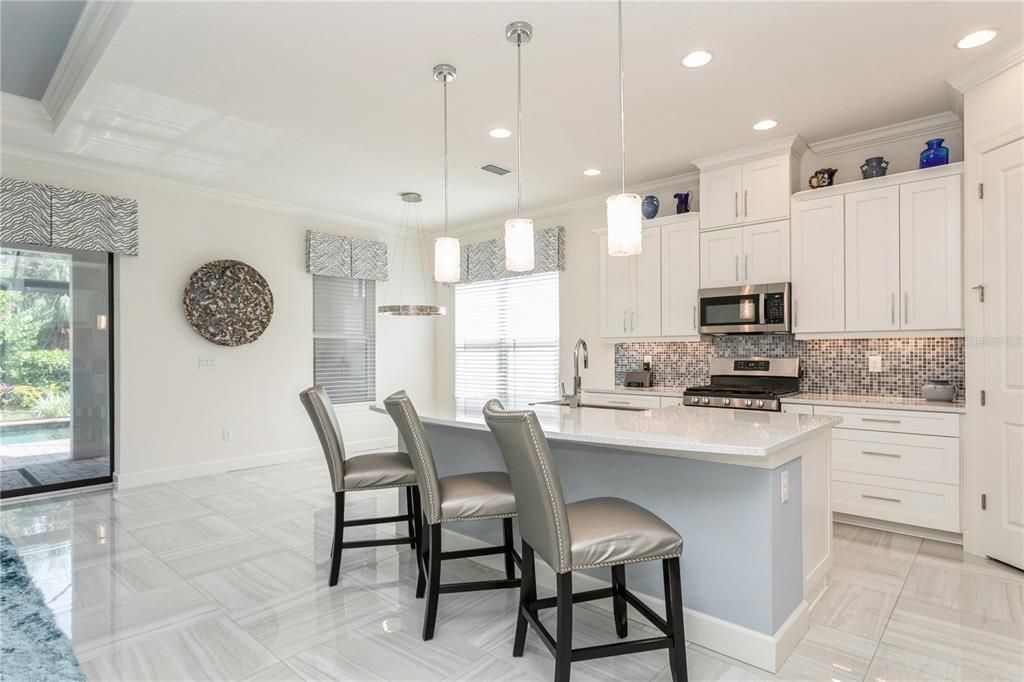 For Sale: $699,500 (2 beds, 2 baths, 2091 Square Feet)