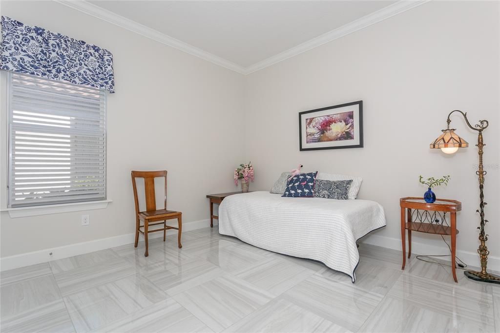 For Sale: $699,500 (2 beds, 2 baths, 2091 Square Feet)