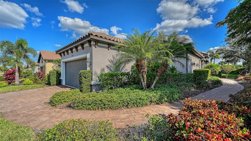 На продажу: $725,000 (2 спален, 2 ванн, 1664 Квадратных фут)