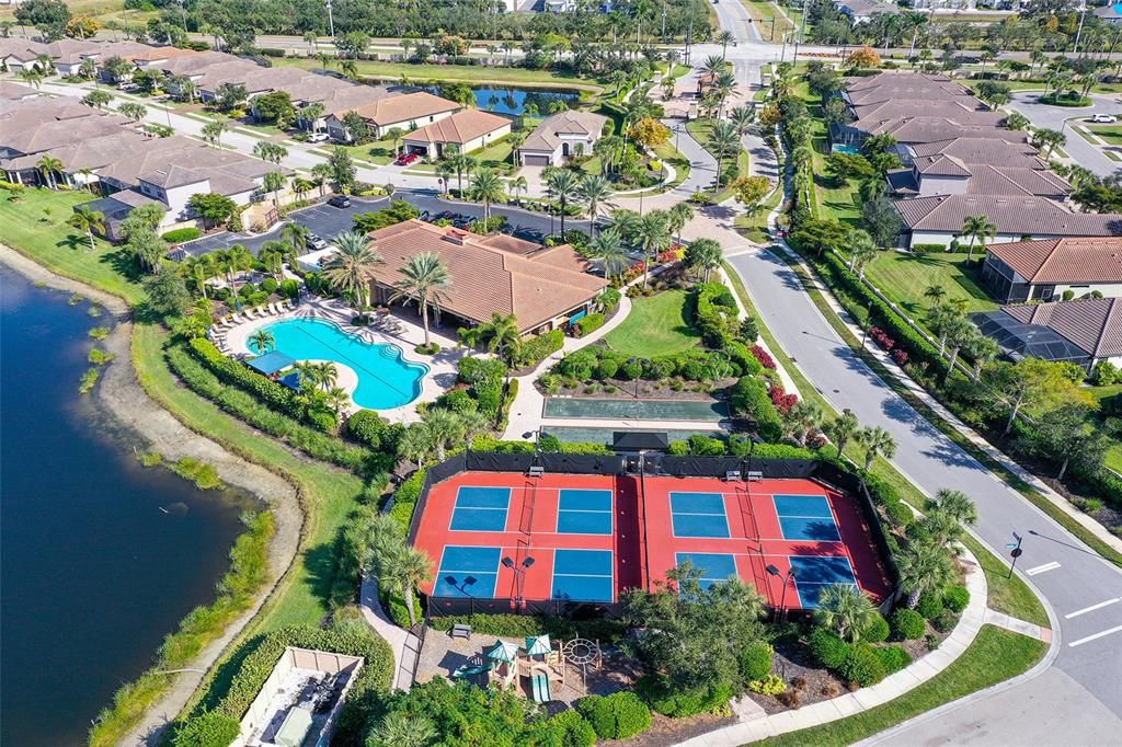 На продажу: $725,000 (2 спален, 2 ванн, 1664 Квадратных фут)