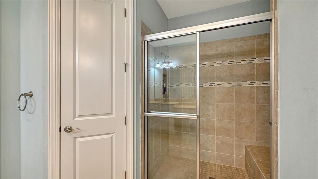 На продажу: $725,000 (2 спален, 2 ванн, 1664 Квадратных фут)