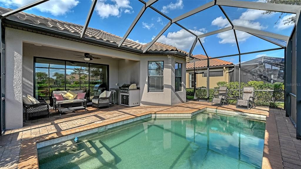 На продажу: $725,000 (2 спален, 2 ванн, 1664 Квадратных фут)