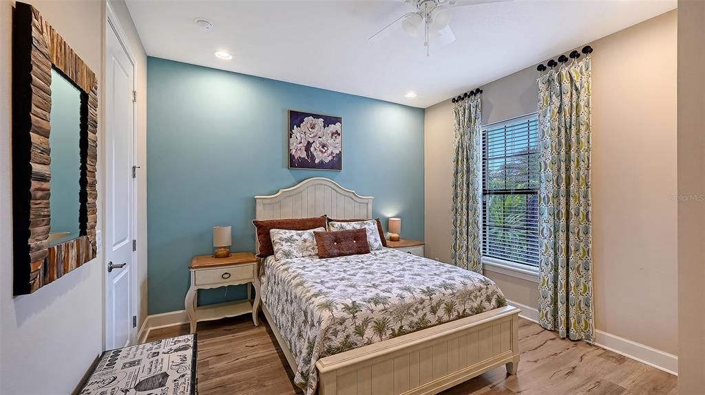 На продажу: $725,000 (2 спален, 2 ванн, 1664 Квадратных фут)