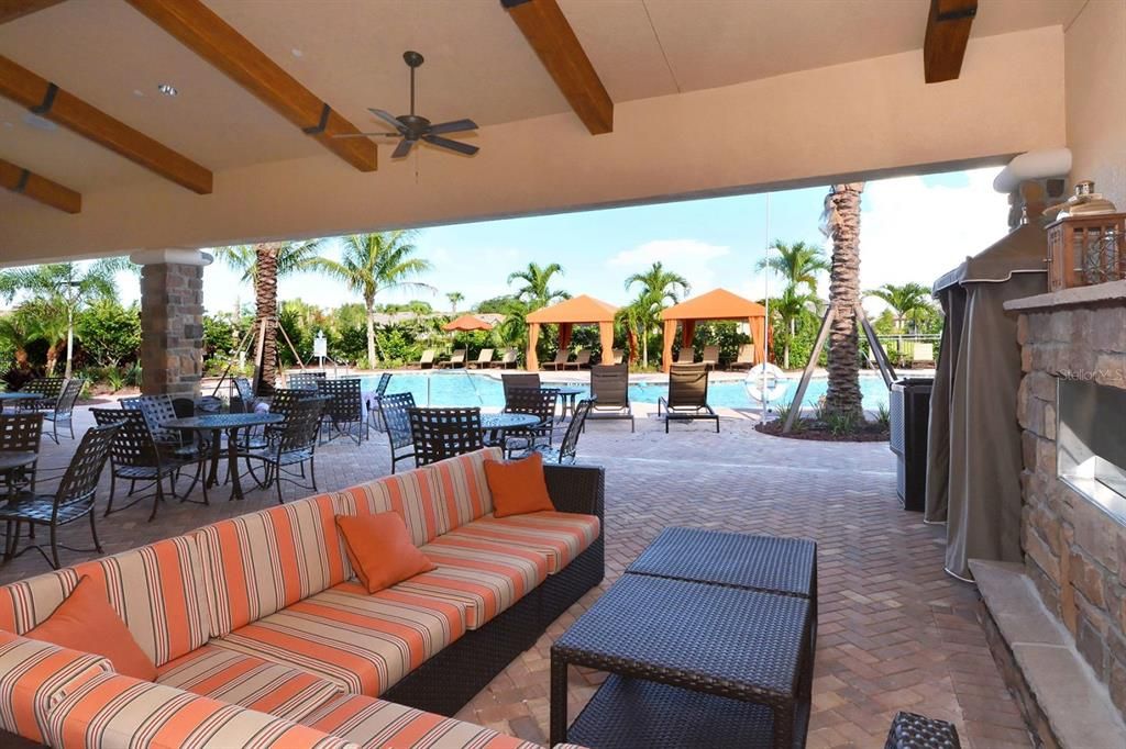 На продажу: $725,000 (2 спален, 2 ванн, 1664 Квадратных фут)