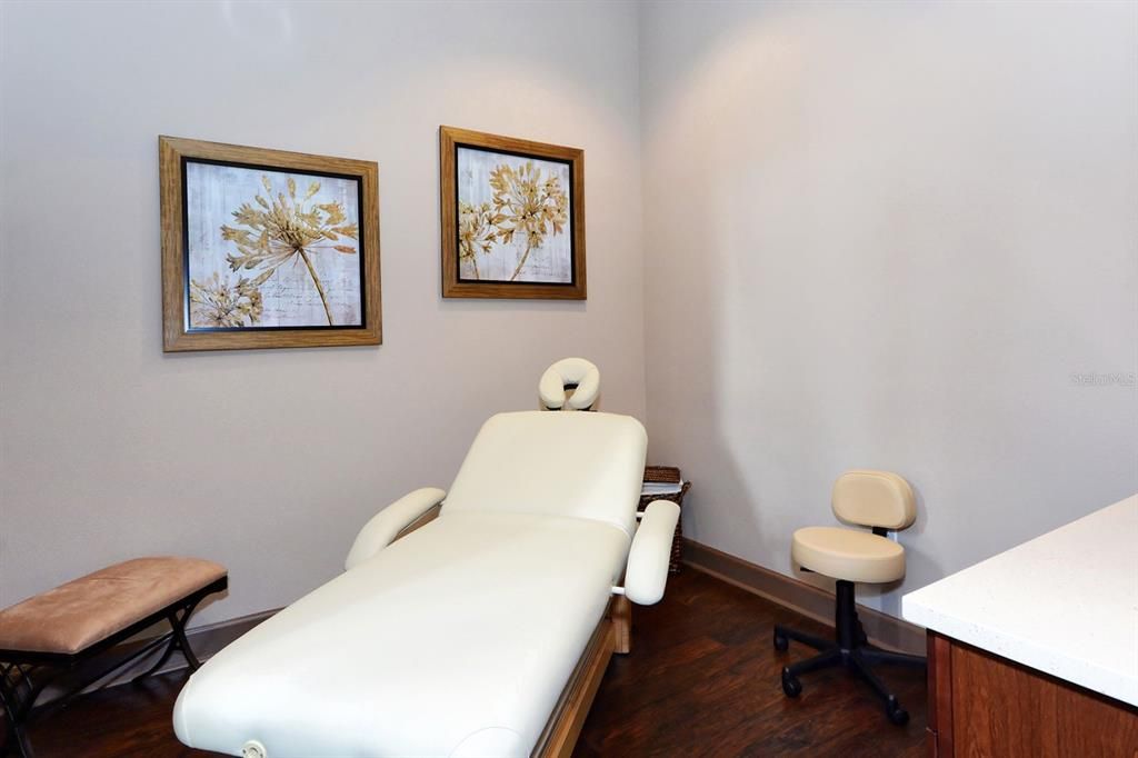 На продажу: $725,000 (2 спален, 2 ванн, 1664 Квадратных фут)