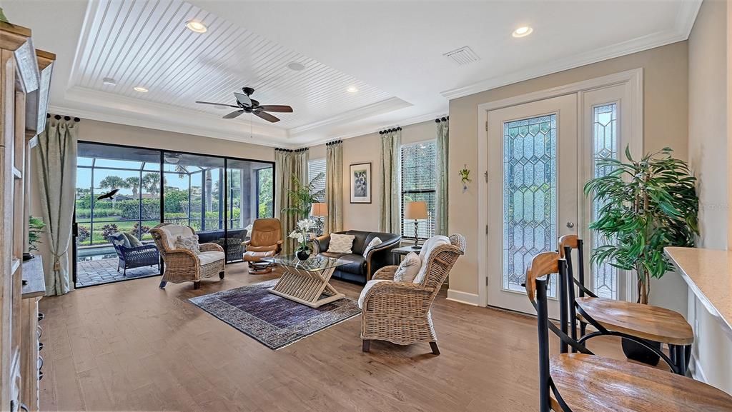 На продажу: $725,000 (2 спален, 2 ванн, 1664 Квадратных фут)