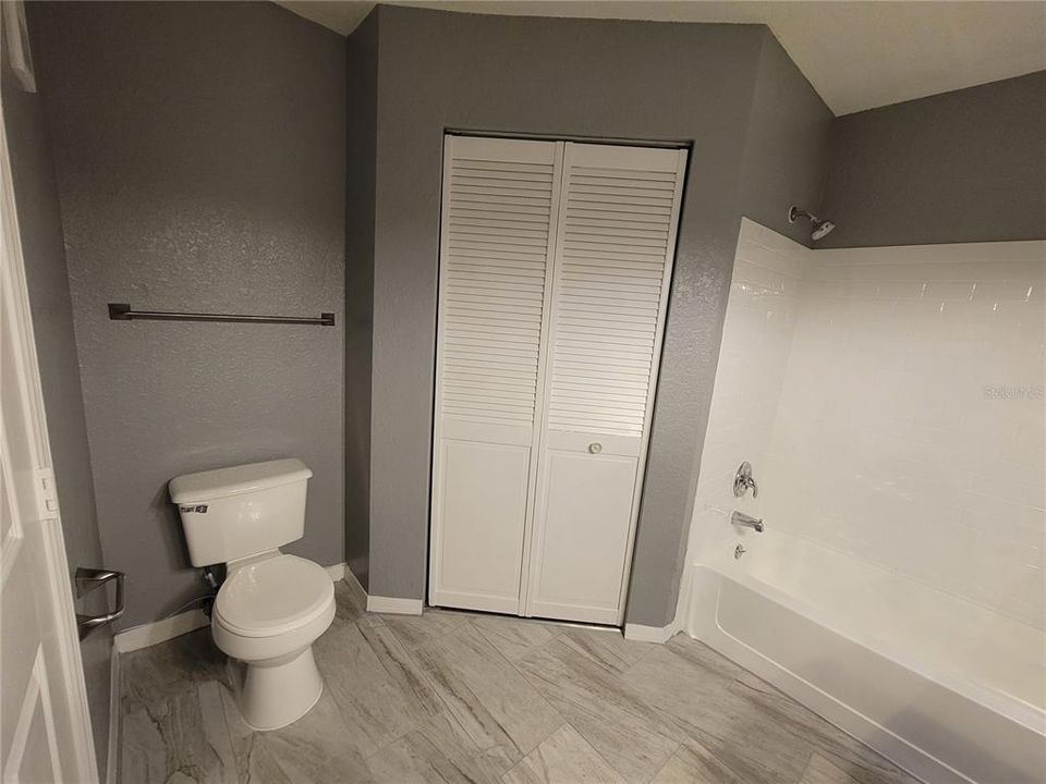 В аренду: $1,850 (2 спален, 2 ванн, 1062 Квадратных фут)