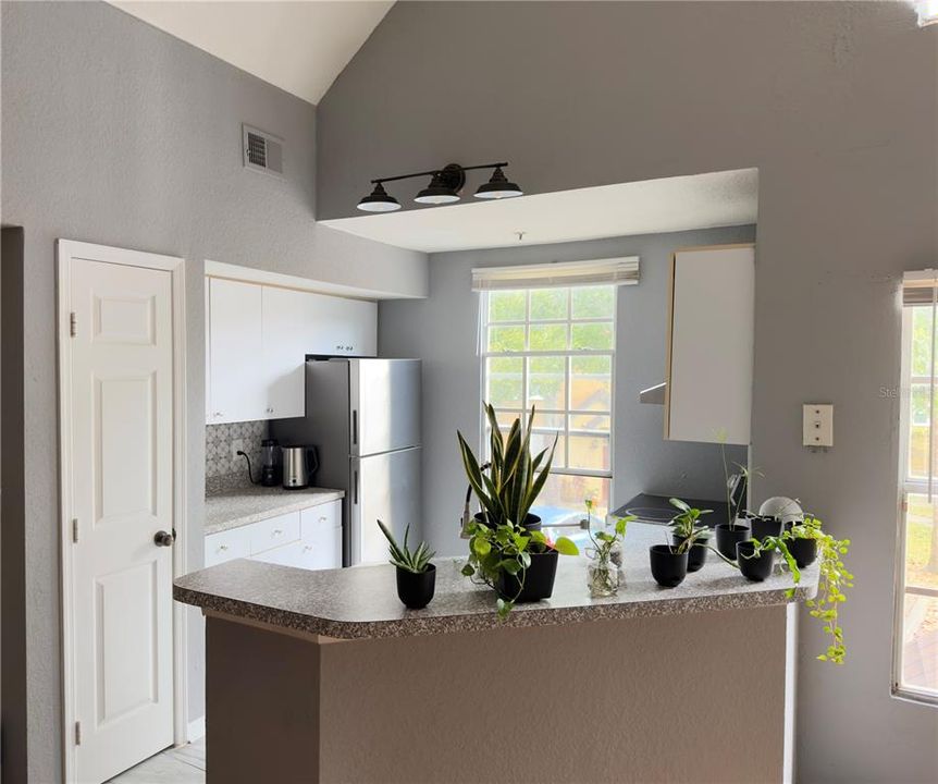 В аренду: $1,850 (2 спален, 2 ванн, 1062 Квадратных фут)