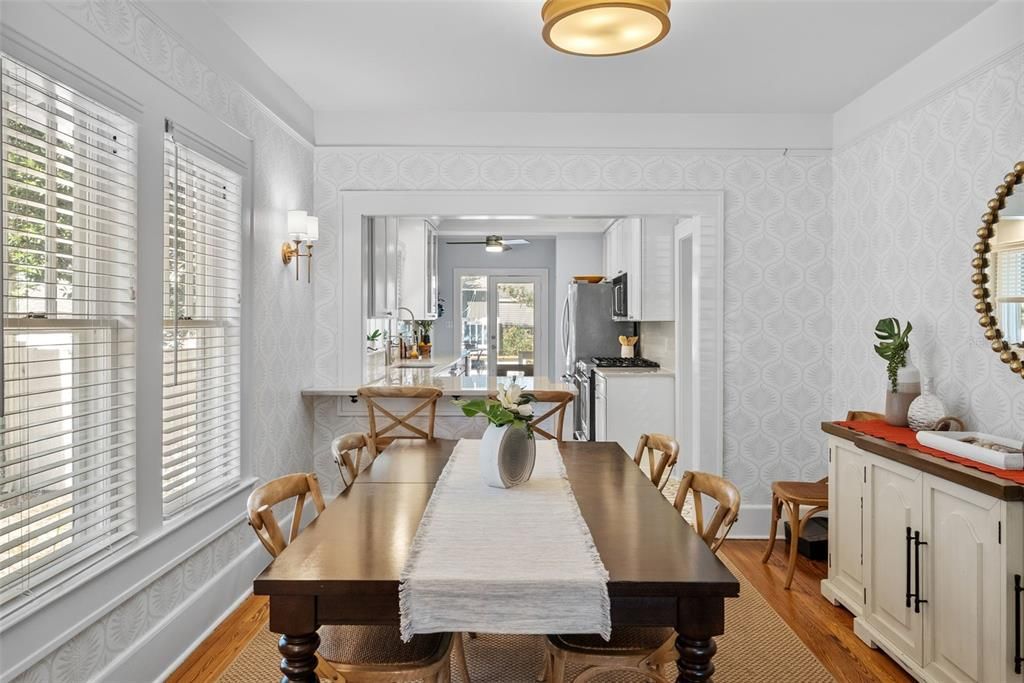 На продажу: $895,000 (3 спален, 2 ванн, 1500 Квадратных фут)