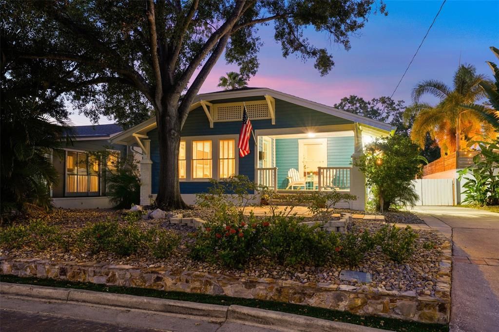 На продажу: $895,000 (3 спален, 2 ванн, 1500 Квадратных фут)